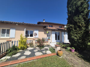 MAISON CAUSSADE D’ENVIRON 226M2 +UN TERRAIN D’ENVIRON 4298 M